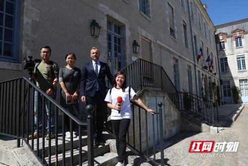 男子爆料新疆景区事件视频,男子亲历惊险一幕